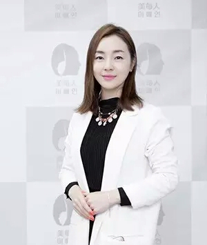 果洛金佳玭 美容协会会长